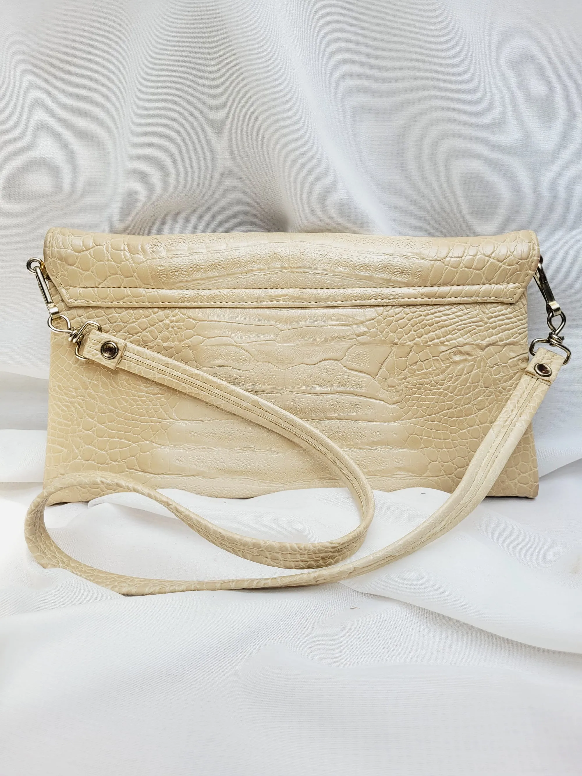 90s minimalist beige reptile print envelope clutch purse