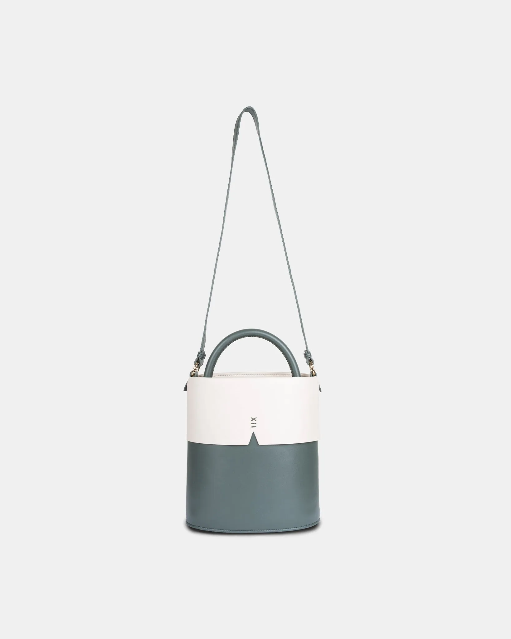 Gaia Bucket Bag - BLACK & OAT