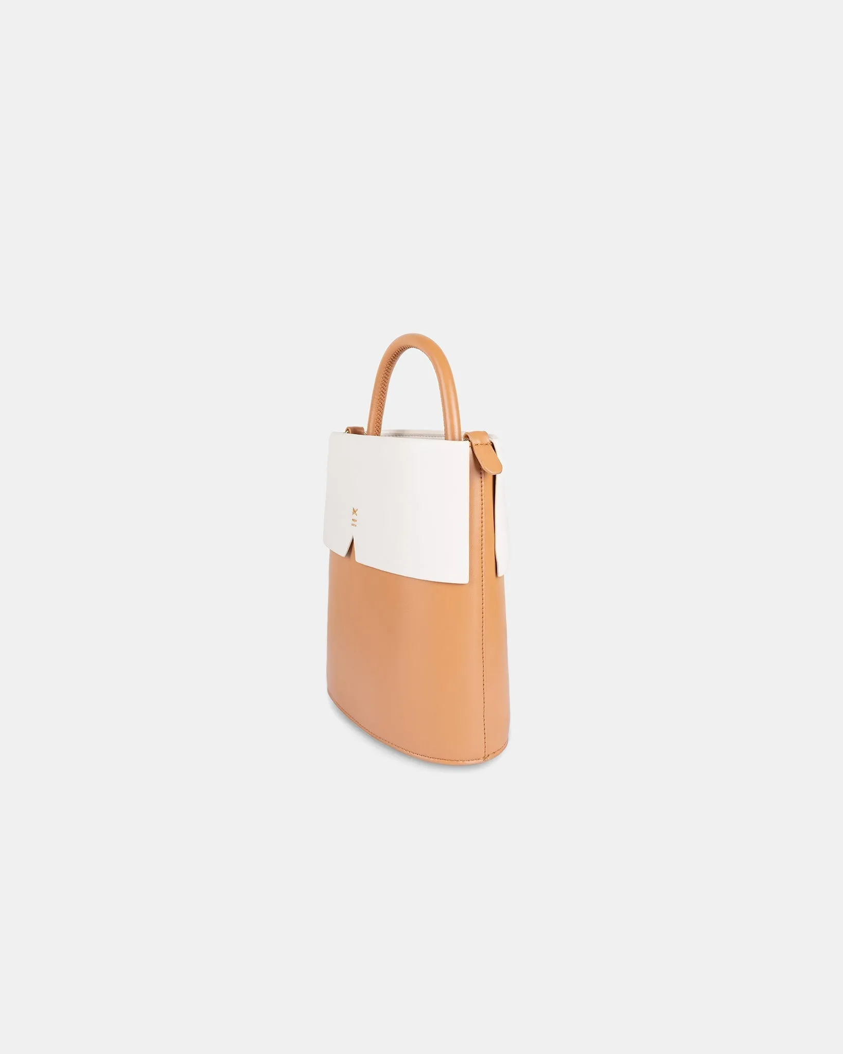 Gaia Bucket Bag - BLACK & OAT