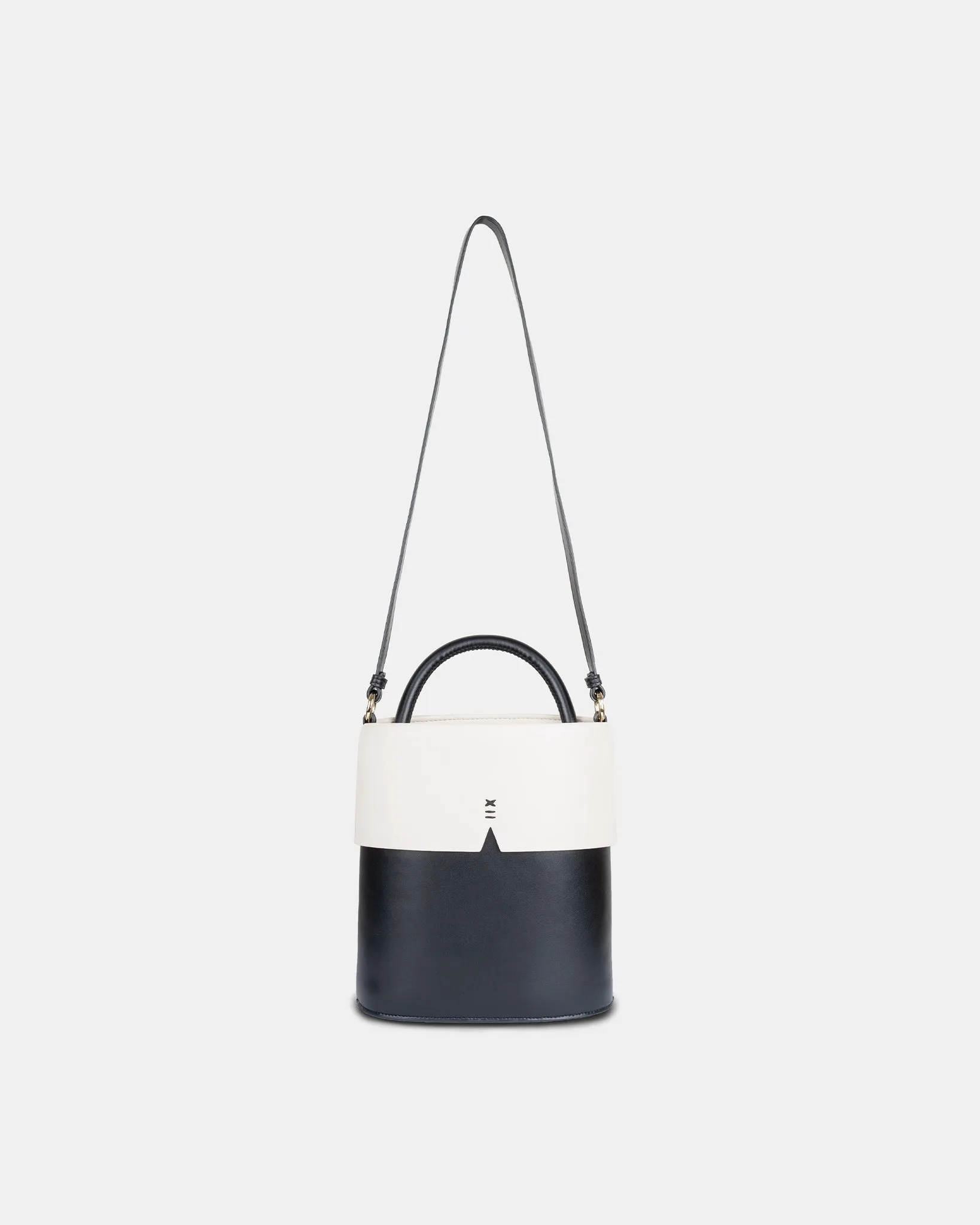 Gaia Bucket Bag - BLACK & OAT