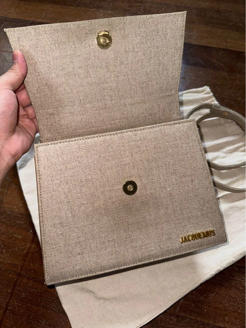 <b>JACQUEMUS </b> <br>Le Grand Chiquito Linen