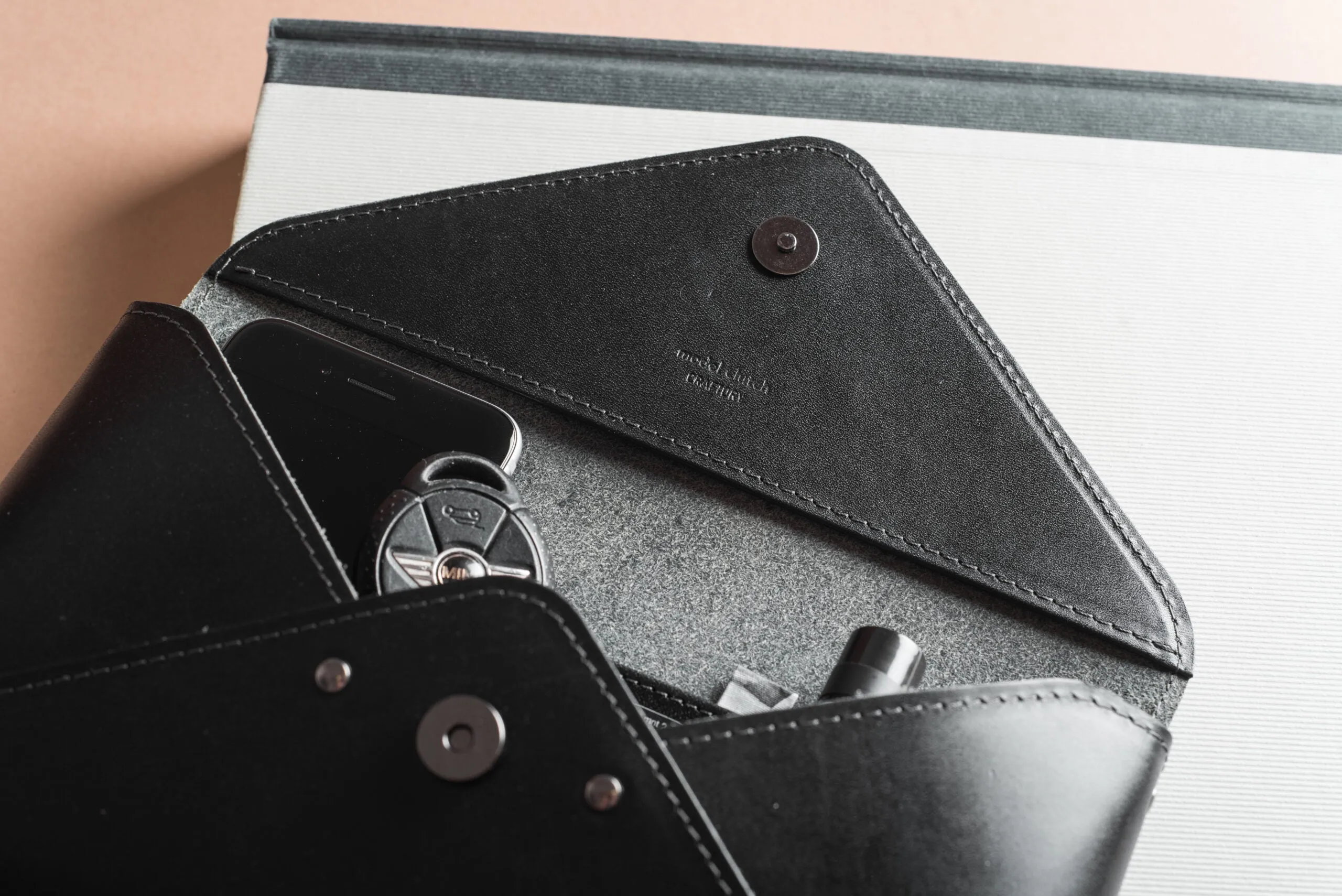 Model Clutch