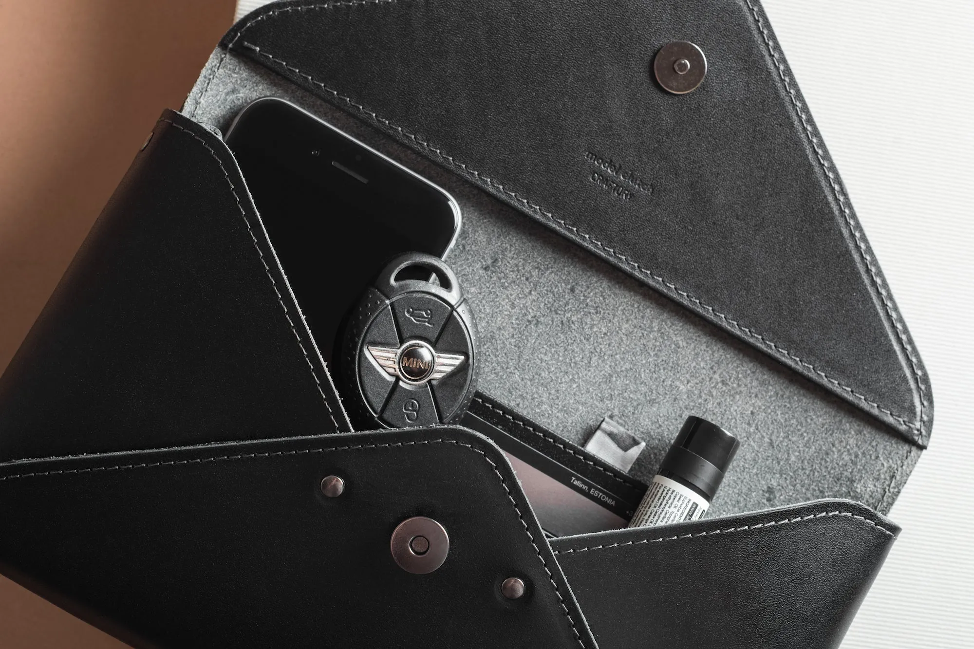 Model Clutch