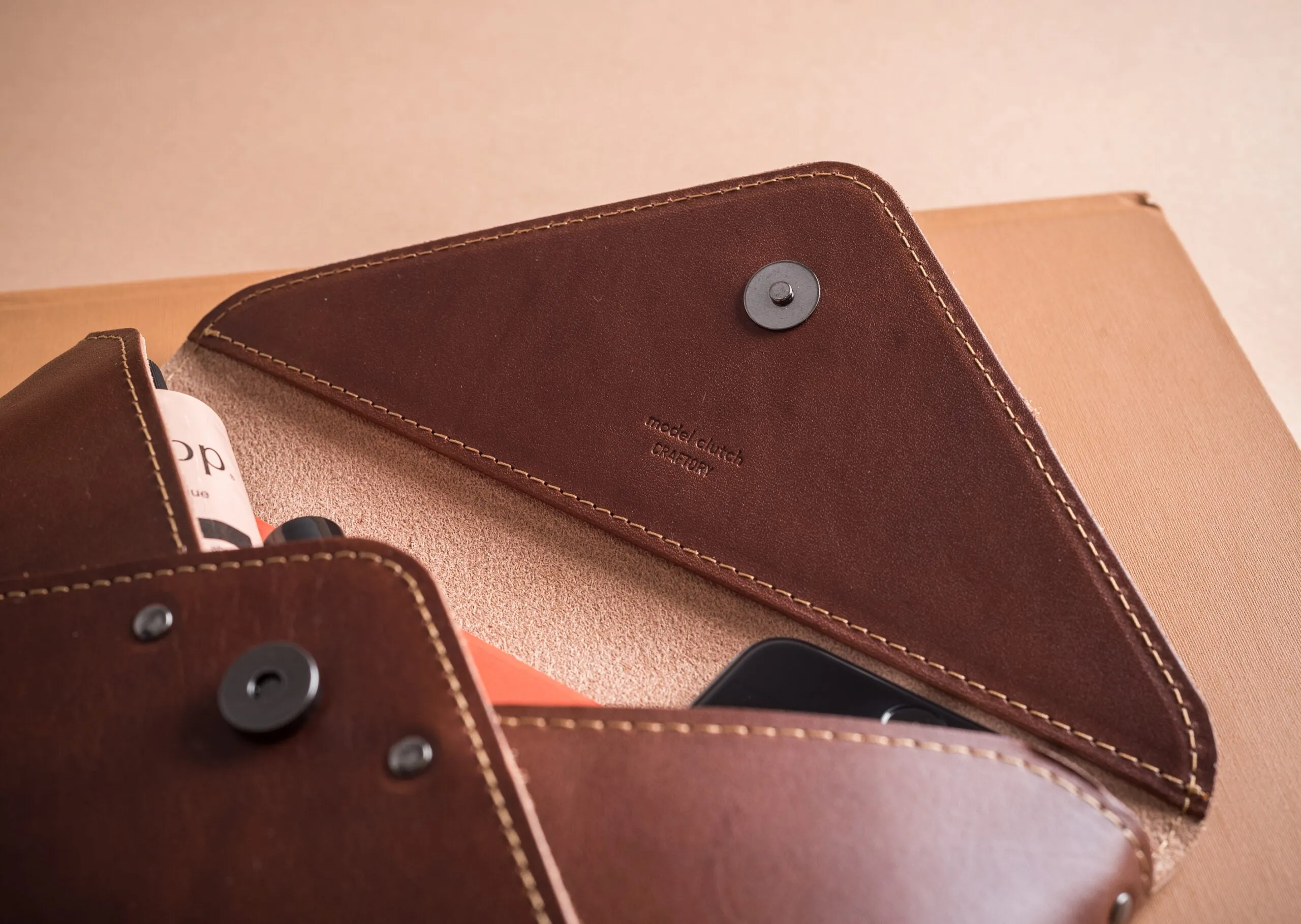 Model Clutch