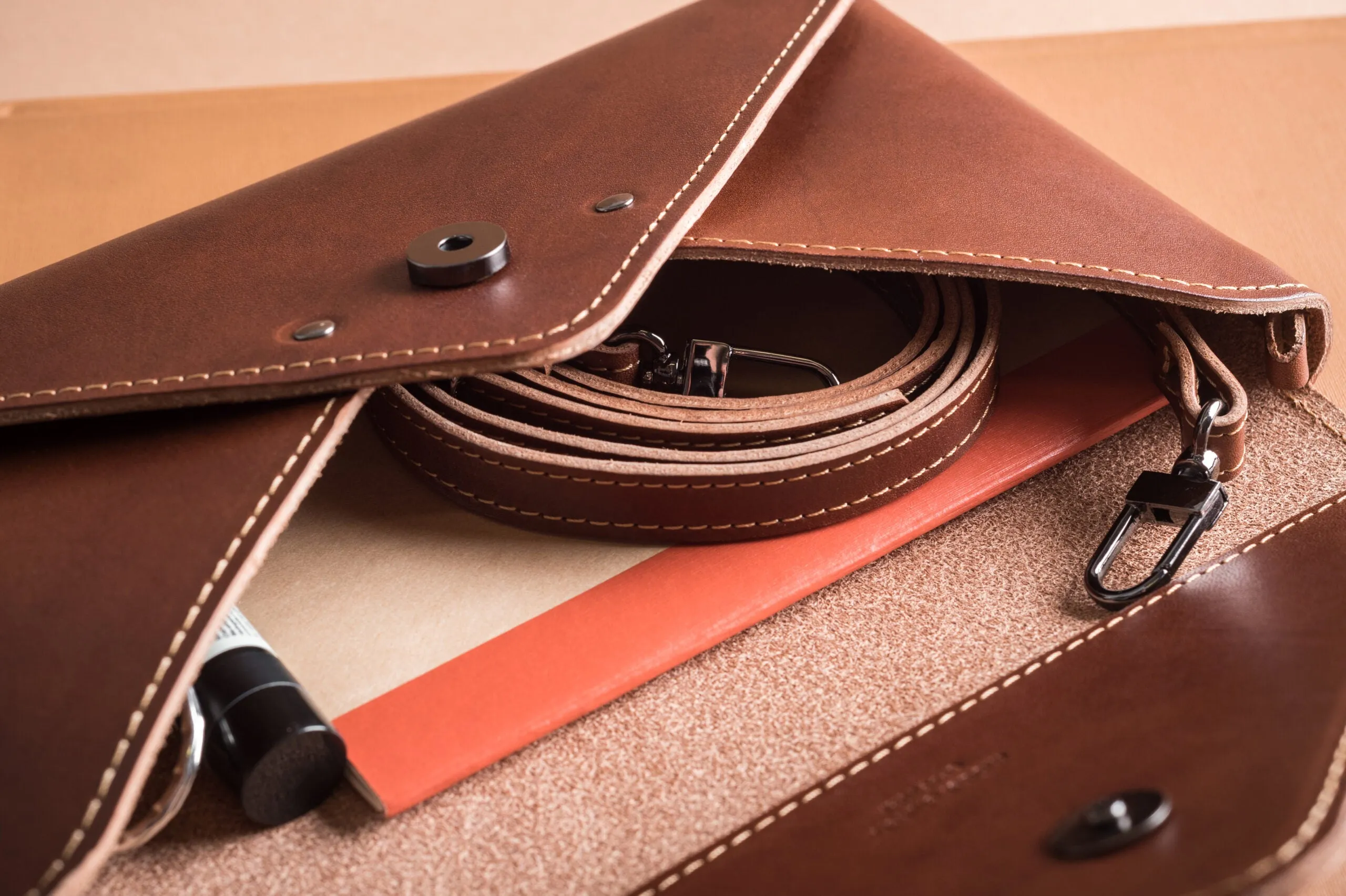 Model Clutch