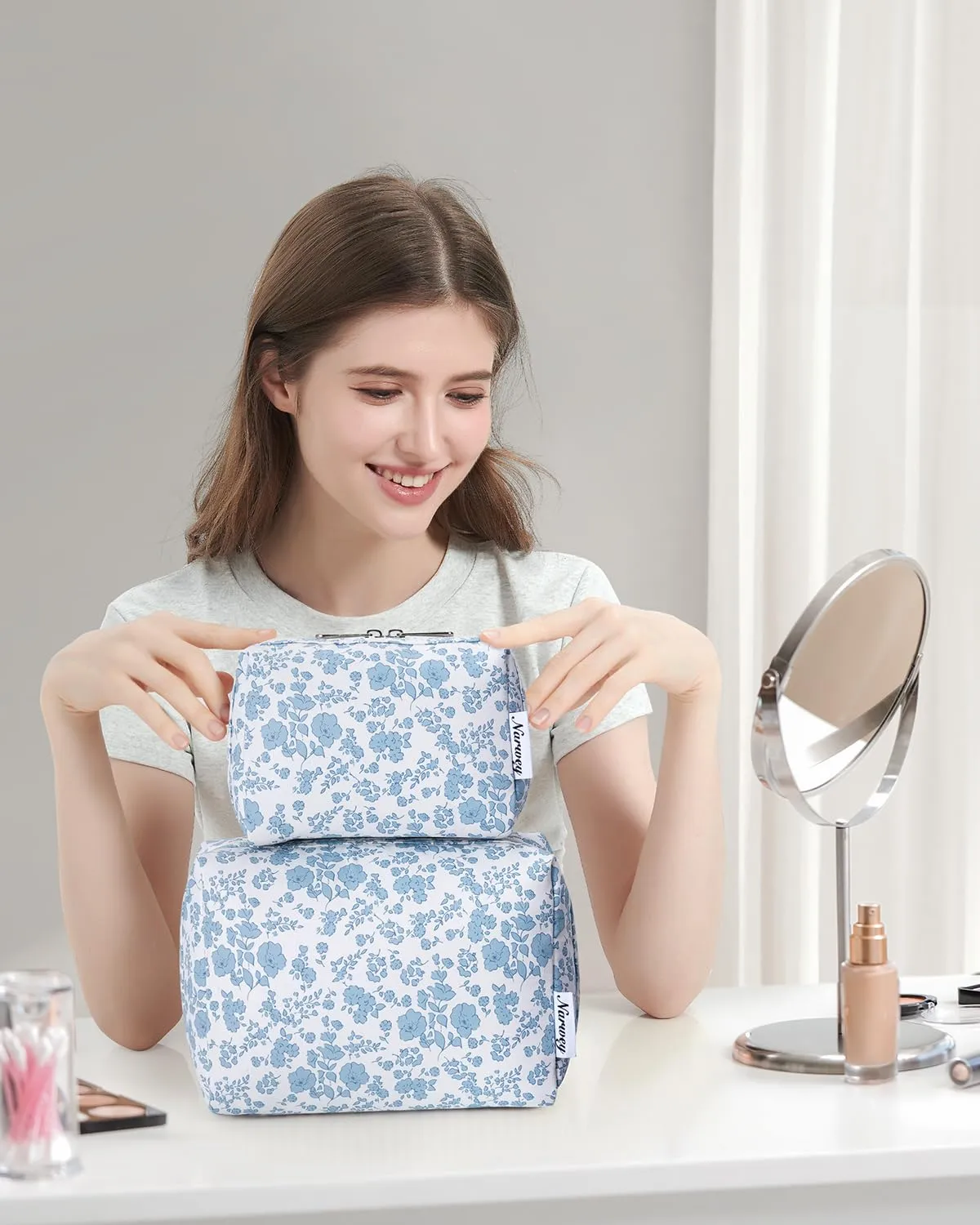 Narwey Small Cute Floral Makeup Bag for Purse Mini Cosmetic Bag Travel Makeup Pouch Zipper Pouch Cute Make up Bags with Compartments for Women Girls (Little Blue Flower, Small)